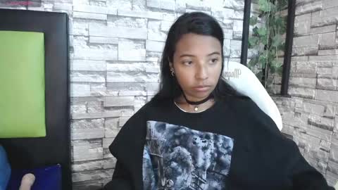 Snapshot of arietta_ chatting on February 22, 6:41 pm ARIETTA online show from February 22, 6:41 pm