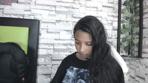Snapshot of arietta_ chatting on February 18, 6:26 pm ARIETTA online show from February 18, 6:26 pm
