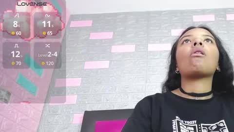 Snapshot of arietta_ chatting on February 11, 8:20 pm ARIETTA online show from February 11, 8:20 pm