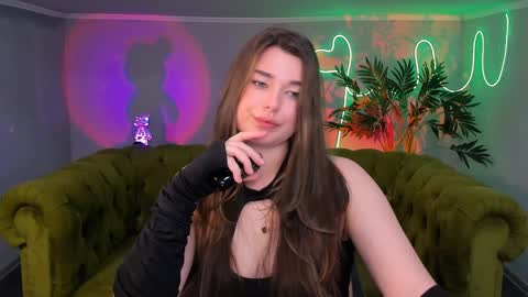 Ari online show from February 6, 5:40 pm