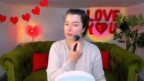 Ari online show from February 13, 1:15 pm