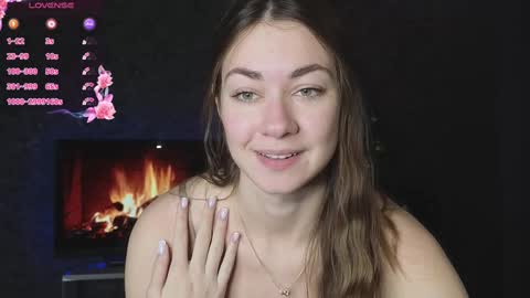 Snapshot of ariiadnaaa chatting on December 21, 7:45 am Ariadna online show from December 21, 7:45 am