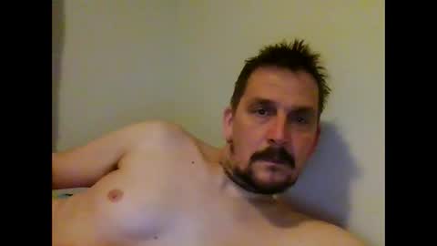 Snapshot of ariparikrigsmann chatting on March 9, 9:25 pm ariparikrigsmann online show from March 9, 9:25 pm