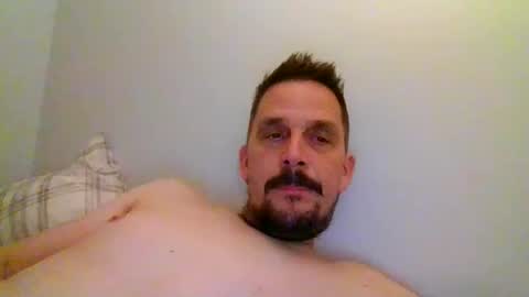Snapshot of ariparikrigsmann chatting on December 5, 10:39 pm ariparikrigsmann online show from December 5, 10:39 pm