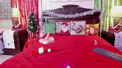 Ari  online show from December 5, 3:55 pm