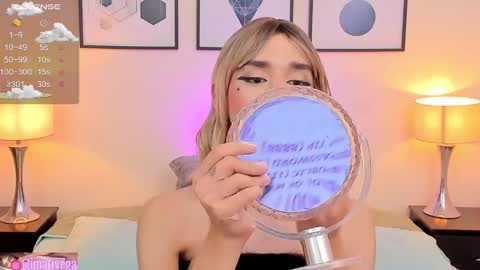 Snapshot of arivega chatting on February 27, 7:30 am Nice to meet you thumb up me please its important I LOOK MY BIO DOWN online show from February 27, 7:30 am