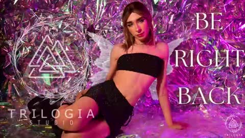 Snapshot of arivega chatting on January 16, 1:16 am Nice to meet you thumb up me please its important I LOOK MY BIO DOWN online show from January 16, 1:16 am