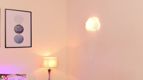   Nice to meet you  thumb up me please its important I  LOOK MY BIO DOWN online show from December 21, 6:20 am