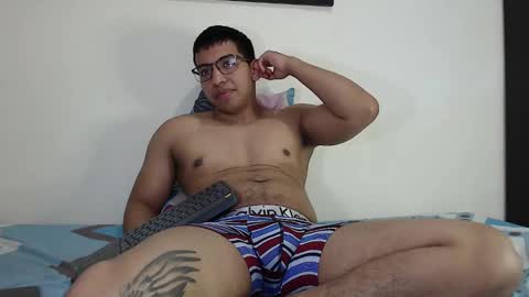 Snapshot of arm578 chatting on January 2, 8:24 pm arm578 online show from January 2, 8:24 pm