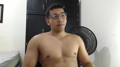 Snapshot of arm578 chatting on January 23, 2:33 am arm578 online show from January 23, 2:33 am