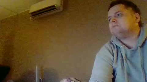 kenny online show from April 17, 2:03 am