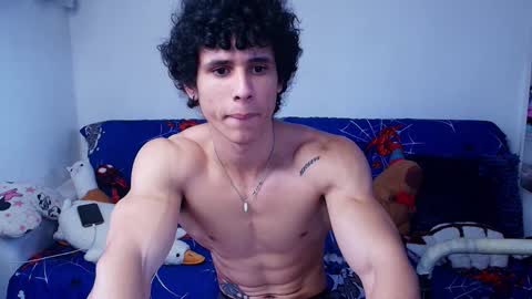 Snapshot of arnold_black69 chatting on February 4, 8:06 pm arnold black online show from February 4, 8:06 pm