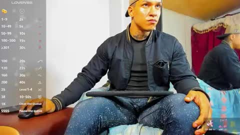 Snapshot of arnold_sexy_hot98 chatting on February 28, 10:39 pm arnold sexy hot98 online show from February 28, 10:39 pm
