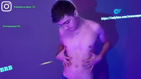 Snapshot of aron__cooper chatting on January 24, 6:35 pm aron__cooper online show from January 24, 6:35 pm