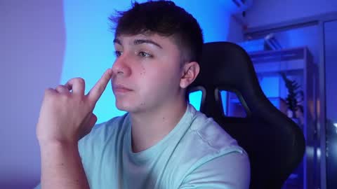 aron__cooper online show from May 6, 1:22 am