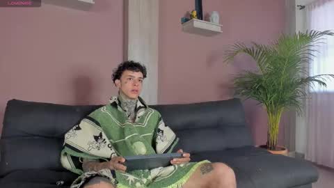 Aron ford online show from November 22, 1:42 pm