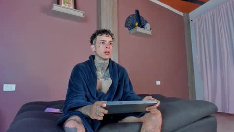 Aron ford online show from January 8, 4:18 am