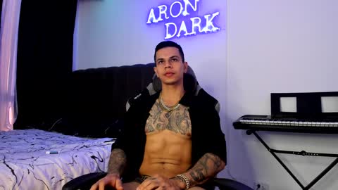 Snapshot of arondark chatting on December 29, 6:05 pm DarkMaster online show from December 29, 6:05 pm
