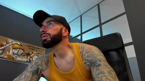 AronGrant online show from April 2, 9:05 am