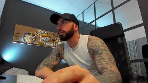 AronGrant online show from February 17, 9:24 am