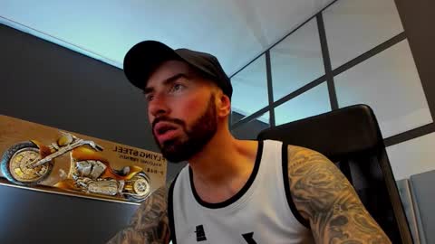 AronGrant online show from February 8, 9:46 am