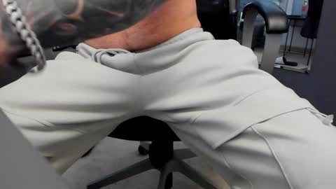 AronGrant online show from October 15, 11:00 am