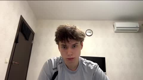 aronrodrigo online show from February 13, 11:58 pm