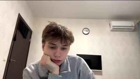 aronrodrigo online show from February 14, 10:58 pm