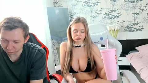 art_cam_ online show from February 4, 8:51 am