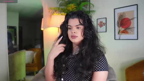 Chloe  online show from March 1, 6:00 pm