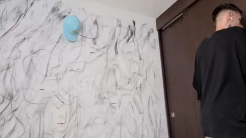   online show from February 9, 10:08 am