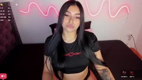 Snapshot of artemisa67_ chatting on December 23, 2:56 am ESTEFANY online show from December 23, 2:56 am