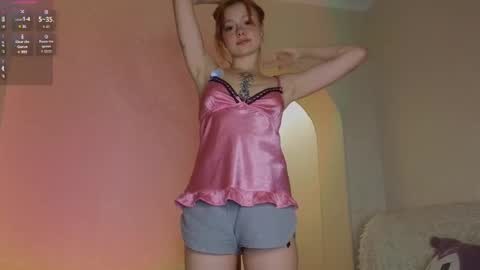Snapshot of artemisa_meows chatting on February 20, 10:04 pm SEE U THURSDAY online show from February 20, 10:04 pm