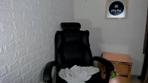 artenisa_tay69 online show from September 24, 4:19 am