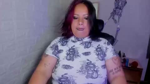 artenisa_tay69 online show from October 12, 4:27 am