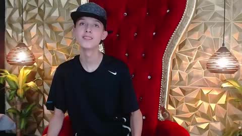 Snapshot of arthurcox_ chatting on September 11, 11:50 pm arthurcox_ online show from September 11, 11:50 pm