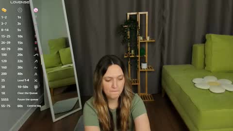 Snapshot of arthurpelto chatting on September 10, 8:10 pm Sara online show from September 10, 8:10 pm