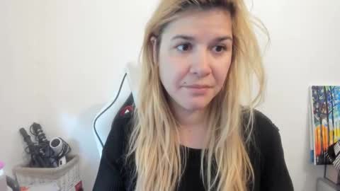 MIA online show from October 4, 1:20 pm