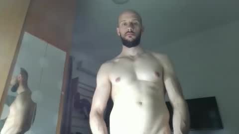 artur833 online show from April 10, 9:30 pm