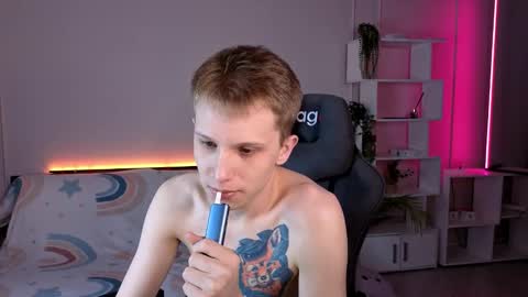 Archie online show from October 12, 11:50 pm