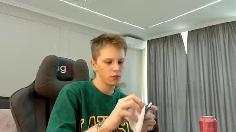 Archie online show from October 26, 4:24 am