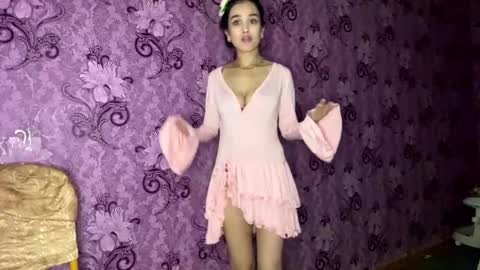 Amina online show from February 2, 7:21 pm