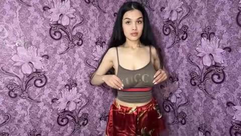 Amina online show from February 26, 7:50 pm