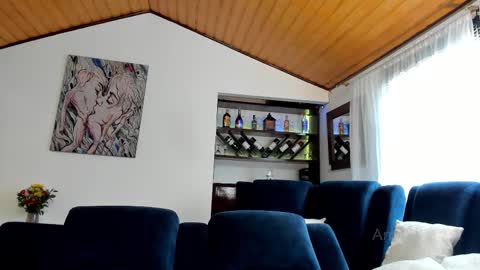 hellen online show from March 3, 4:26 pm