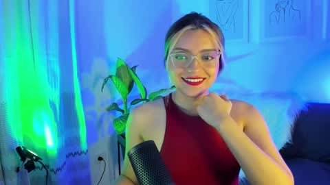 Snapshot of ary_cam230 chatting on March 2, 1:04 am Zahaara online show from March 2, 1:04 am