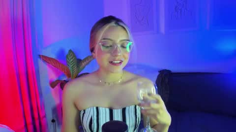 Snapshot of ary_cam230 chatting on February 14, 11:20 pm Zahaara online show from February 14, 11:20 pm