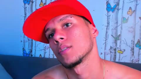 Snapshot of ary_jhomson_7 chatting on January 21, 3:54 pm antoni online show from January 21, 3:54 pm