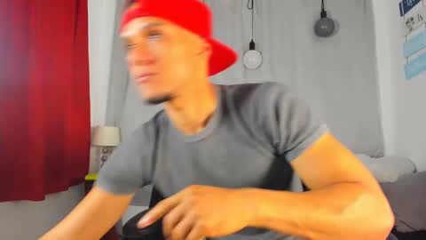 Snapshot of ary_jhomson_7 chatting on January 31, 11:13 am antoni online show from January 31, 11:13 am