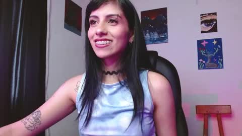   Independent Model online show from April 16, 6:41 pm