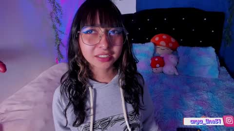 Snapshot of arya_line chatting on February 1, 7:05 am Arys online show from February 1, 7:05 am